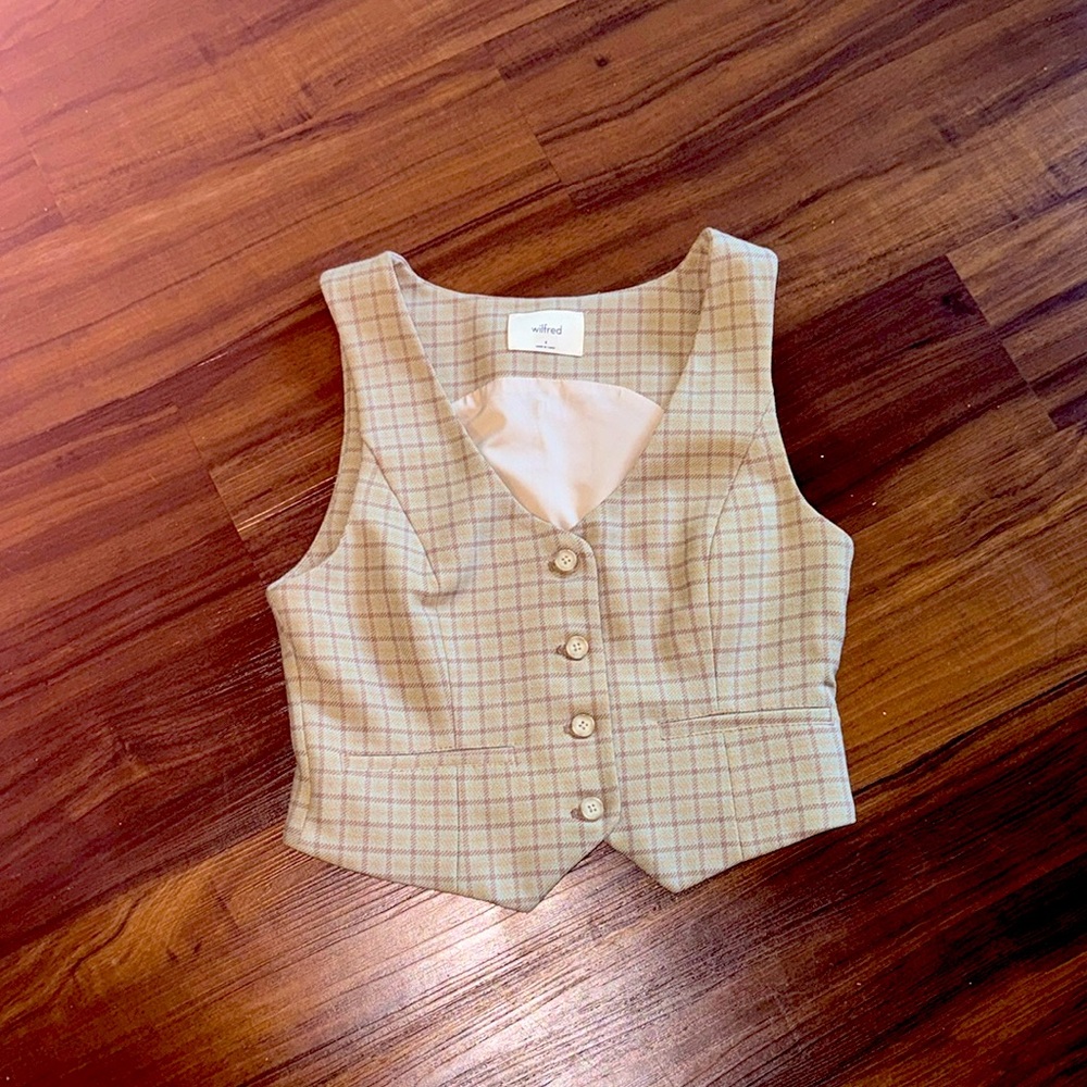 Wildfred plaid vest from Aritzia - 4